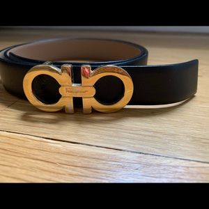 Ferragamo women’s belt- small